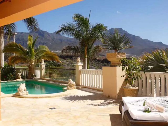 Choosing Your Canary Islands Accommodation
