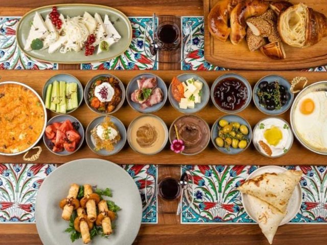 Ephesus Epicurean: A Gastronomic Voyage Through Turkish Delights